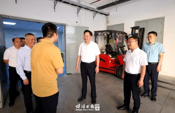黄晓武在禹会区调研指导学习教育开展情况