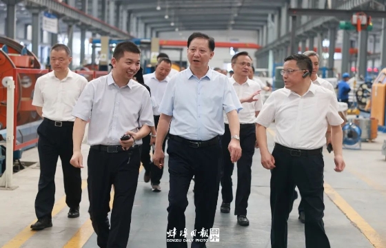 2025年二季度招商引资重点项目调研活动举行